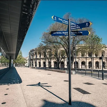 Le Questel - In The Heart Of The With Balcony Nimes