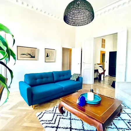 Le Questel - In The Heart Of The With Balcony * Nimes