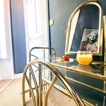 Le Questel - In The Heart Of The With Balcony * Nimes